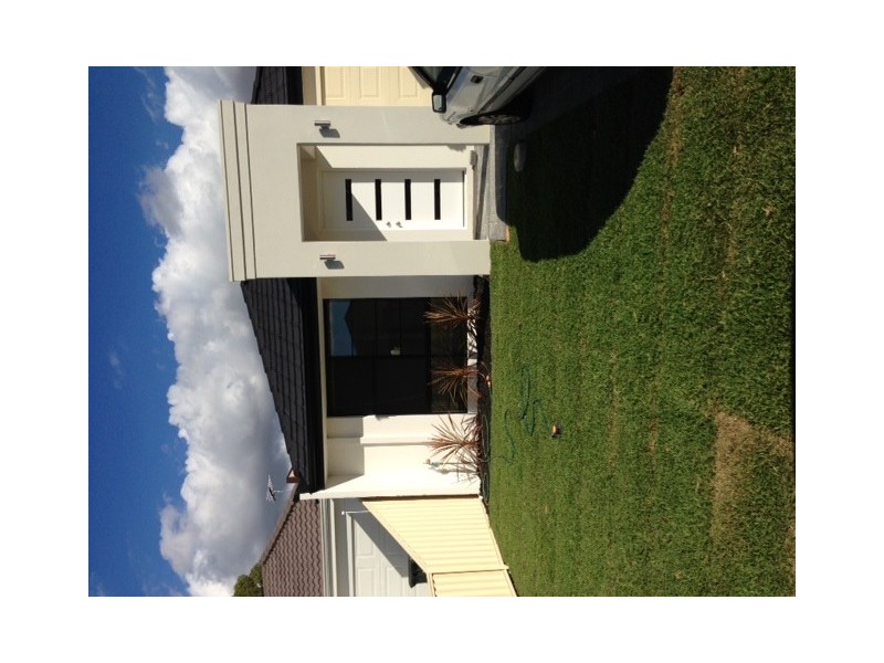 28 Sessilis Crescent, Wattle Grove WA 6107