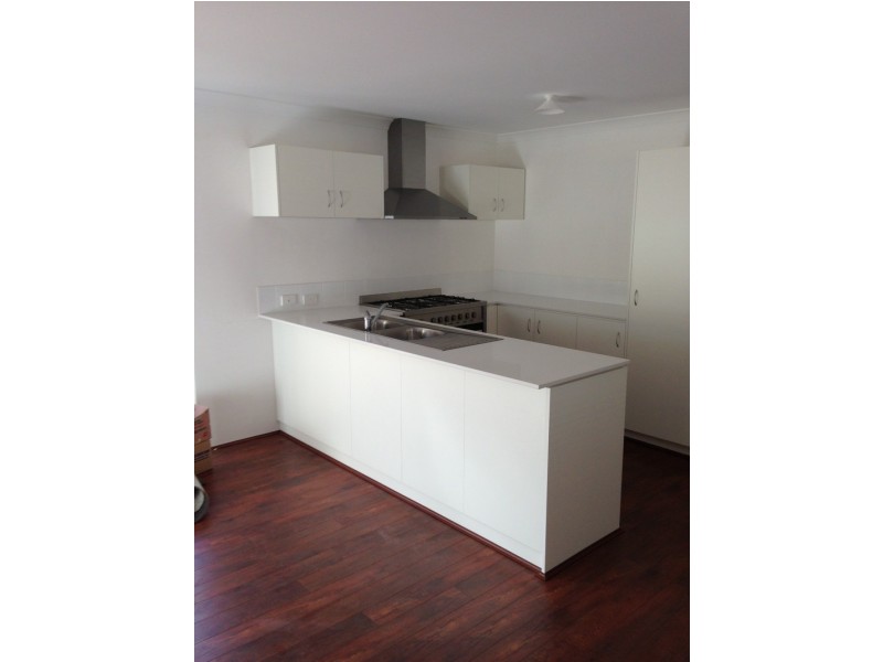 28 Sessilis Crescent, Wattle Grove WA 6107