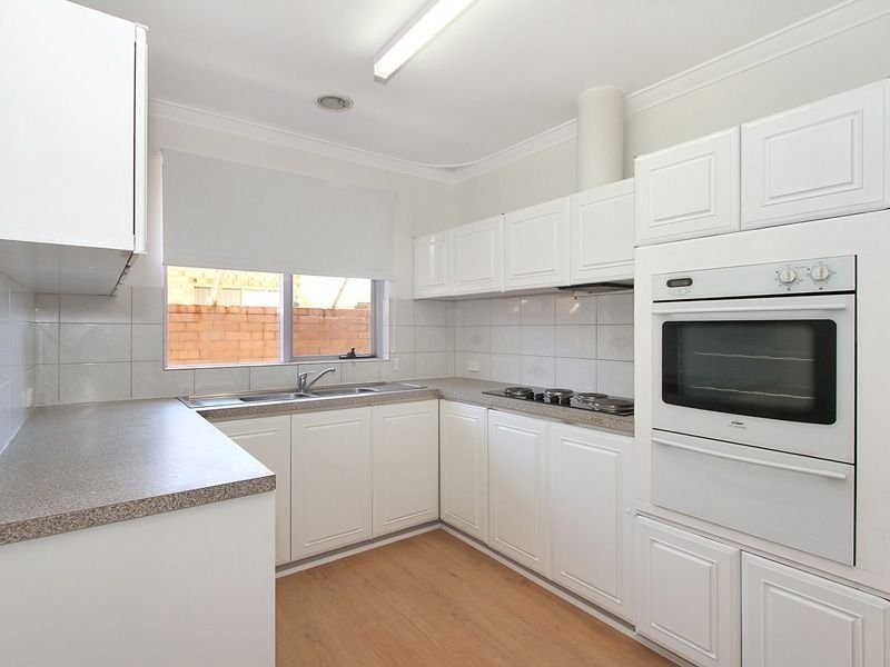 35 Bernley Drive, Viveash WA 6056