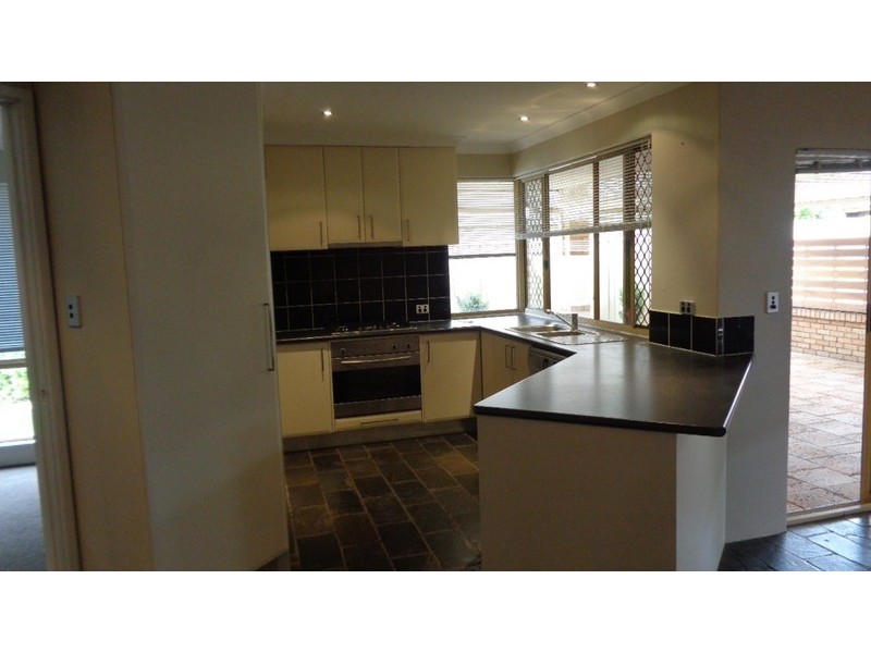 39 Blandfield Way, Parkwood WA 6147