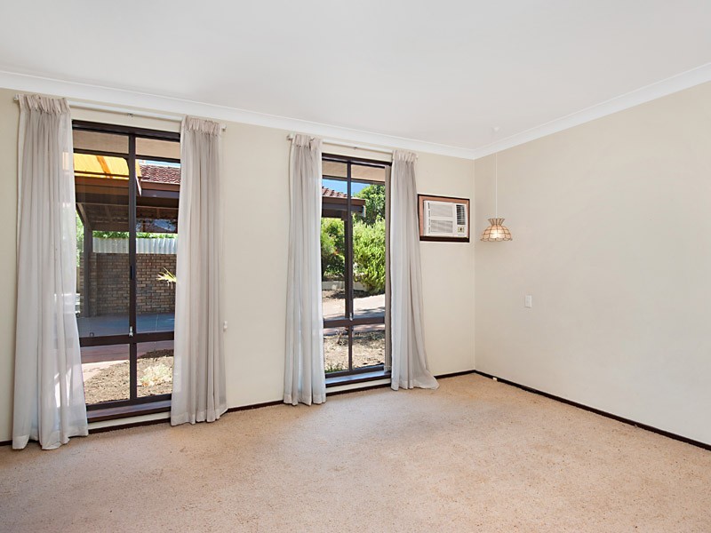 6 Earlston Place, Booragoon WA 6154