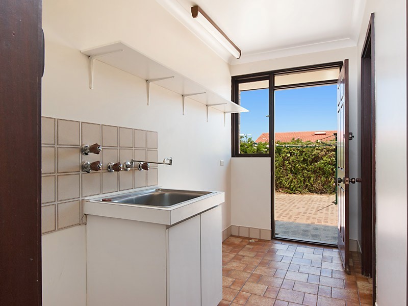 6 Earlston Place, Booragoon WA 6154