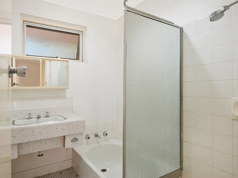 9 Redwood Crescent, Melville WA 6156