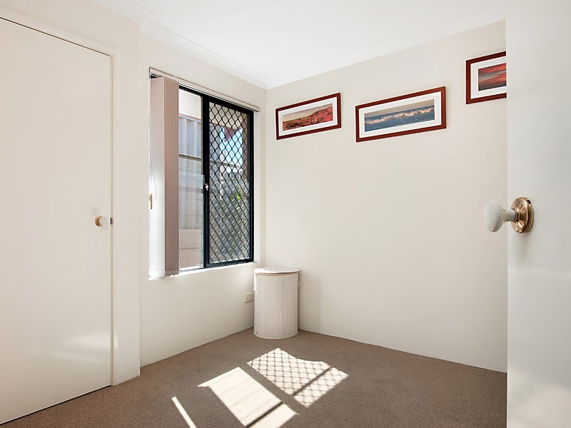 2/22 Webber Street, Willagee WA 6156