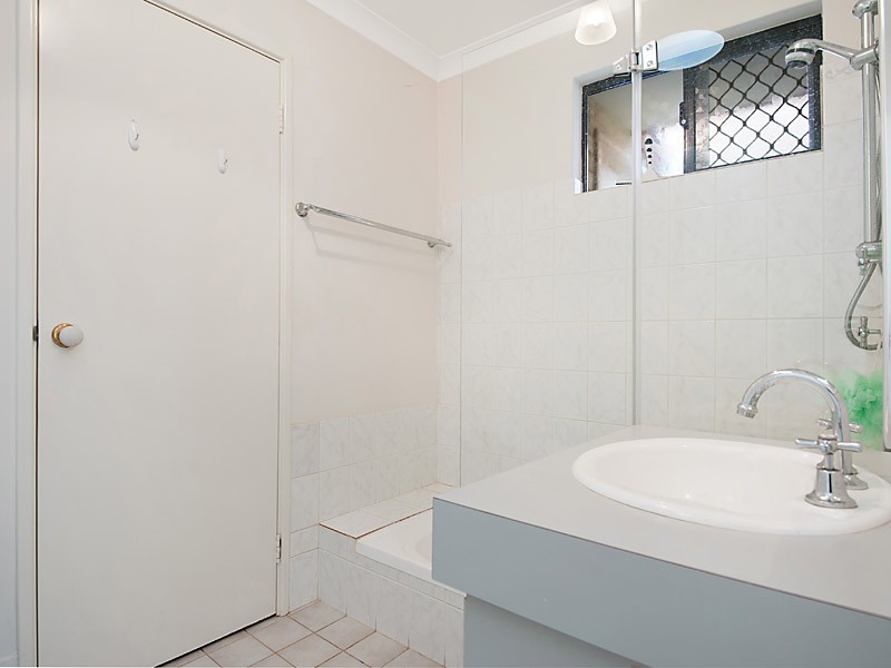 2/22 Webber Street, Willagee WA 6156