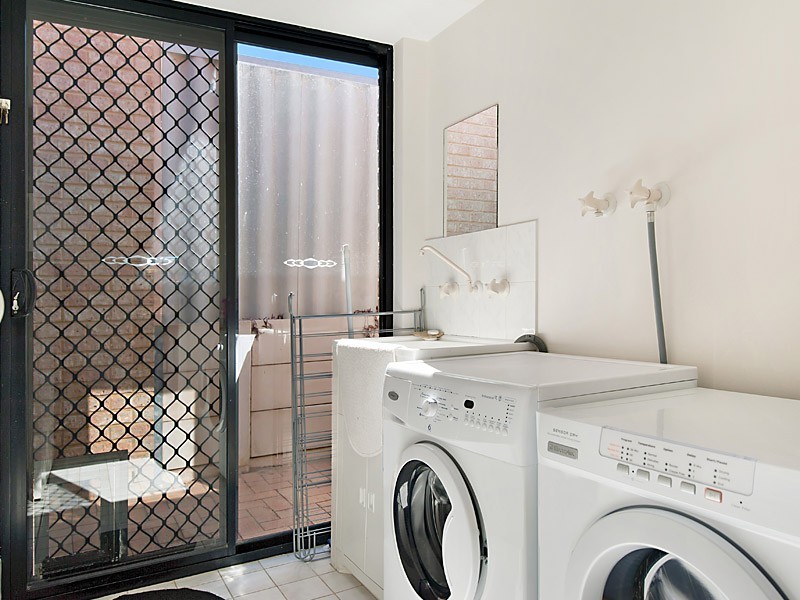 2/22 Webber Street, Willagee WA 6156