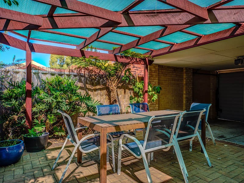 2/22 Webber Street, Willagee WA 6156