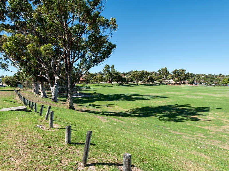 2/22 Webber Street, Willagee WA 6156