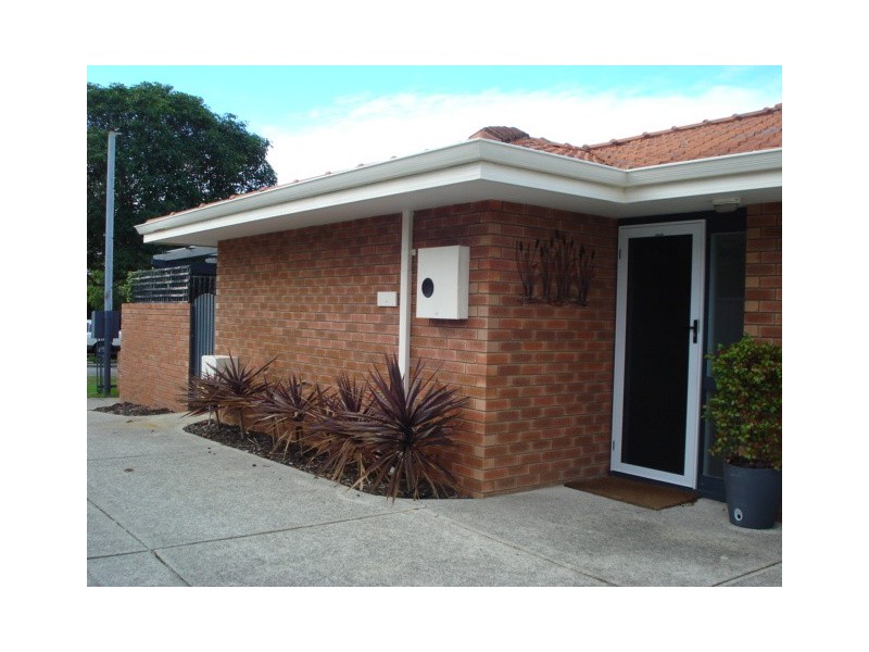 1/18 Zenobia, Palmyra WA 6157