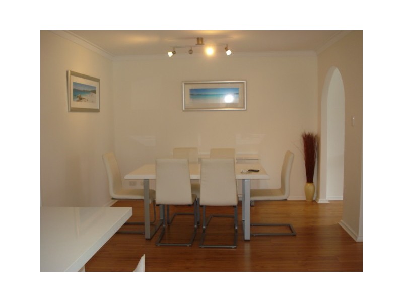 1/18 Zenobia, Palmyra WA 6157