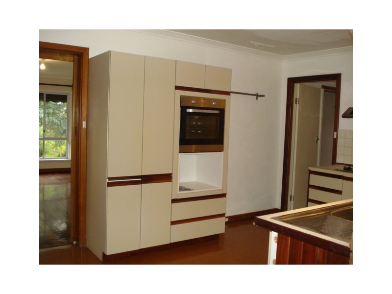6 BURNEY COURT, Kardinya WA 6163