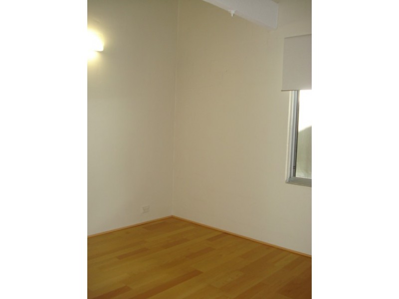 8 Little Brown Street, East Perth WA 6004