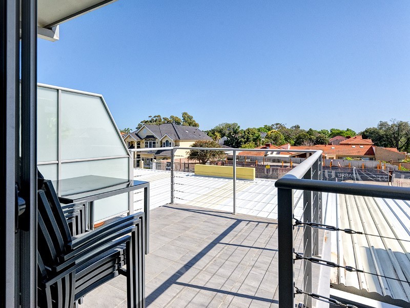 7/101 Matheson Road, Applecross WA 6153