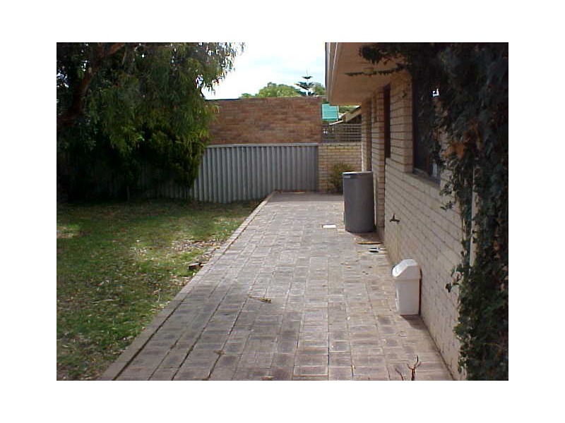 2/29 Chetwynd Way, Booragoon WA 6154