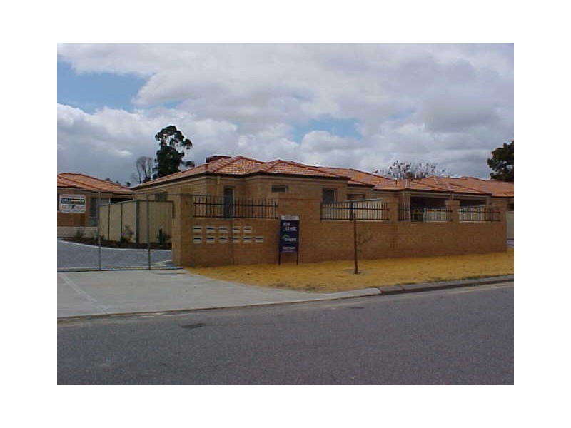 5/2-6 Ayer Road, Queens Park WA 6107