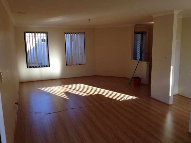 10/19 Holton Way, Cannington WA 6107