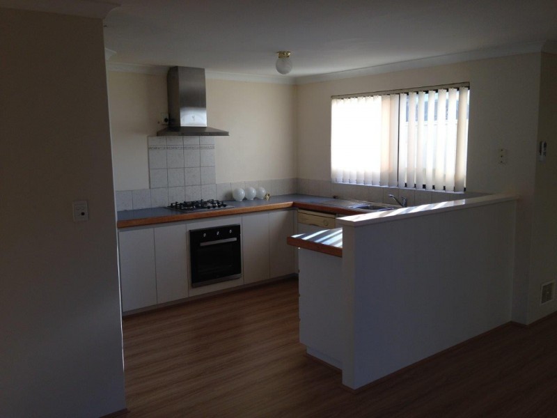 10/19 Holton Way, Cannington WA 6107