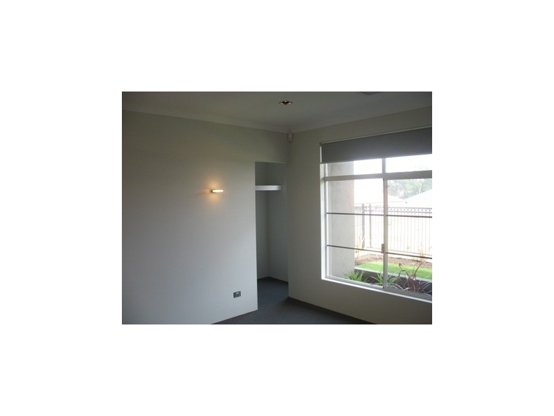 14 Fareham Crescent, Wellard WA 6170