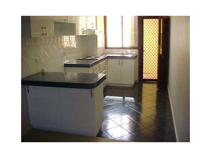 1/1 Cale Street, Como WA 6152