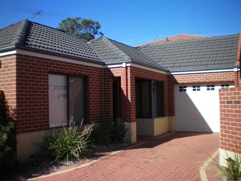 2/102 Banksia Street, Tuart Hill WA 6060