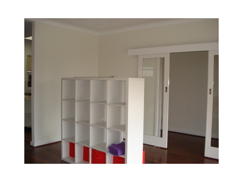 55 Williams Road, Melville WA 6156