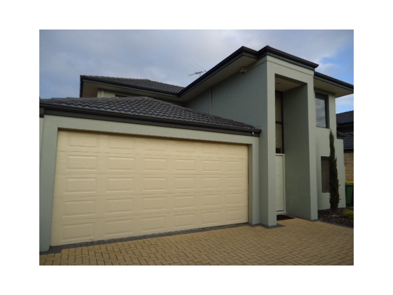 2/150 Kooyong Road, Rivervale WA 6103