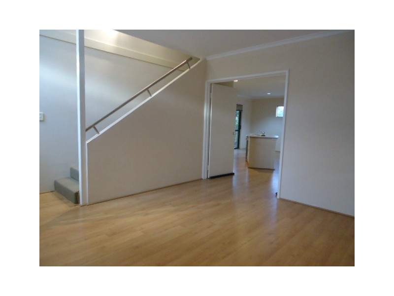 2/150 Kooyong Road, Rivervale WA 6103