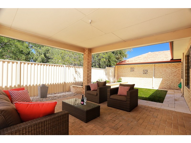 16A CARLISLE STREET, Shoalwater WA 6169