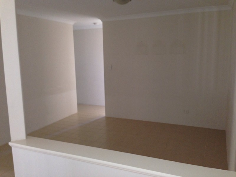 12 Kalari Drive, Wattle Grove WA 6107