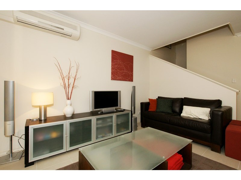 8/216 Stirling Street, Perth WA 6000