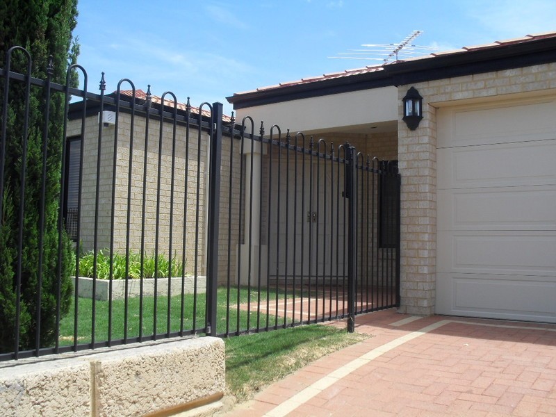 70 Warner Road, Parmelia WA 6167