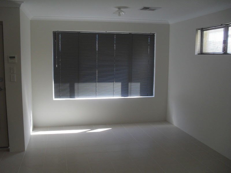 27/26 Charnley Bend, Hammond Park WA 6164