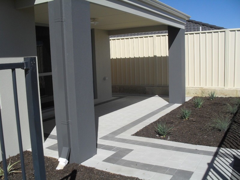 27/26 Charnley Bend, Hammond Park WA 6164