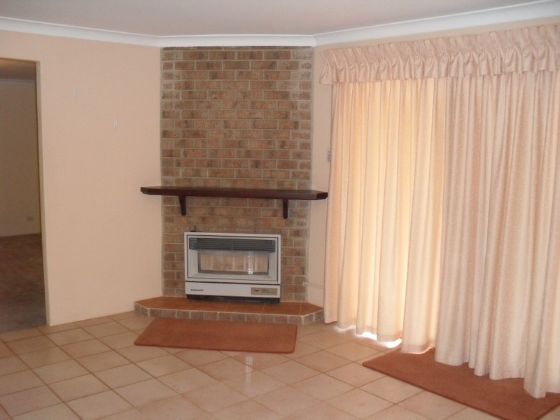 22 Explorer Drive, Thornlie WA 6108