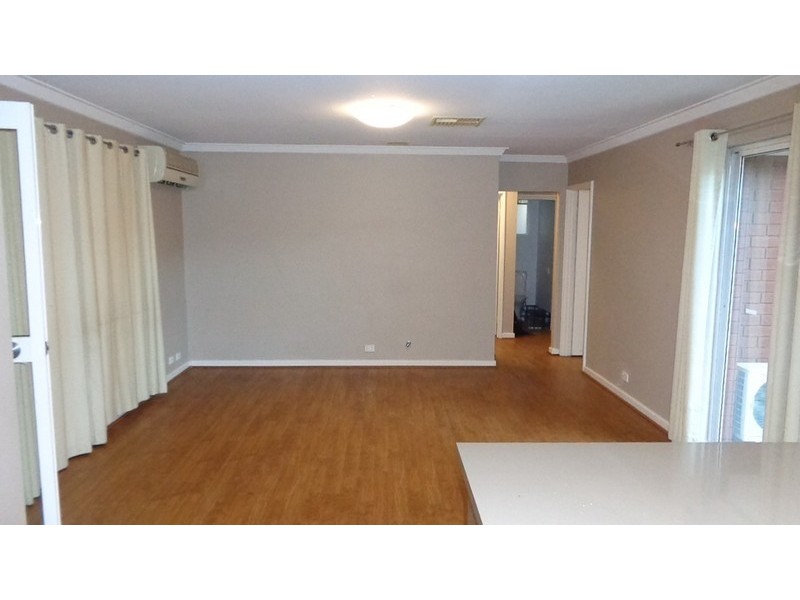 1B Dalston Crescent, Kardinya WA 6163