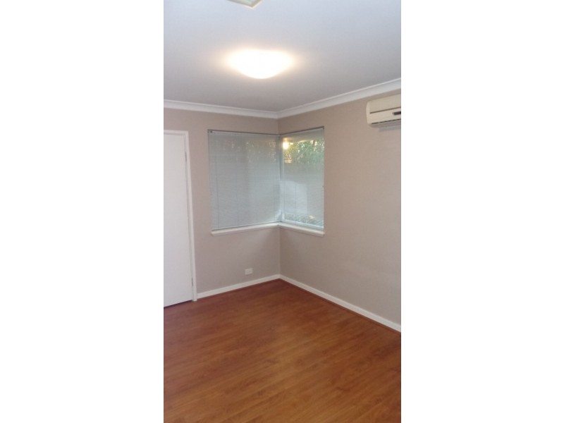 1B Dalston Crescent, Kardinya WA 6163