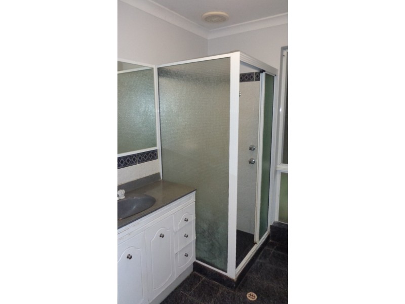 1B Dalston Crescent, Kardinya WA 6163