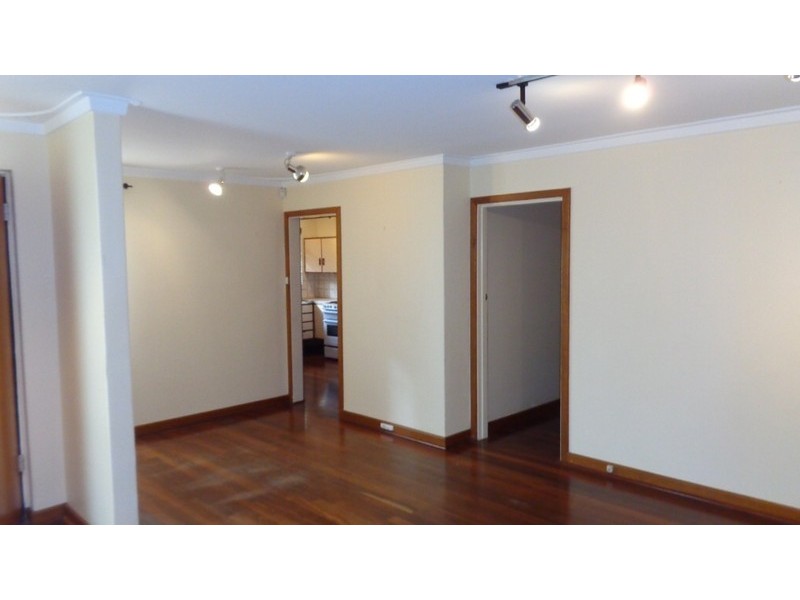 39 Gurney Road, Spearwood WA 6163