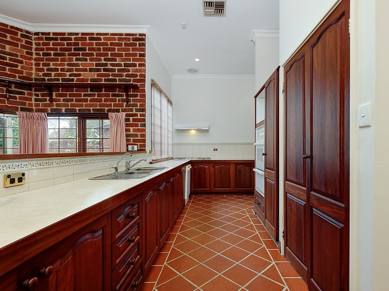 43 Armagh Street, Victoria Park WA 6100