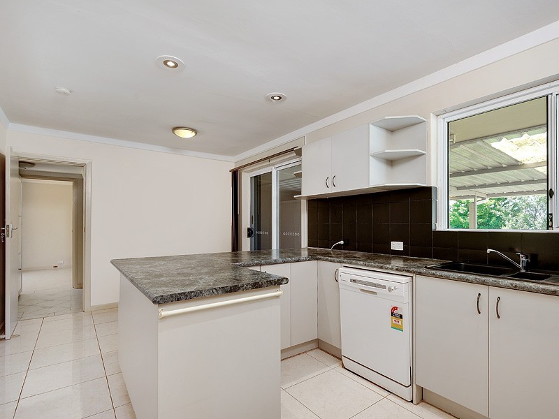 34 BARNSBURY ROAD, Warwick WA 6024