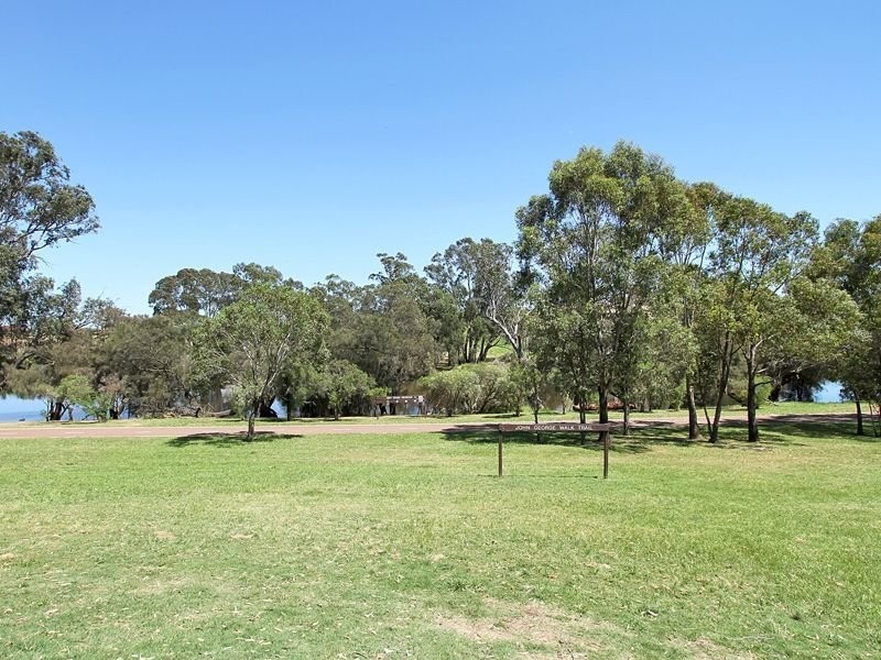 35 Bernley Drive, Viveash WA 6056