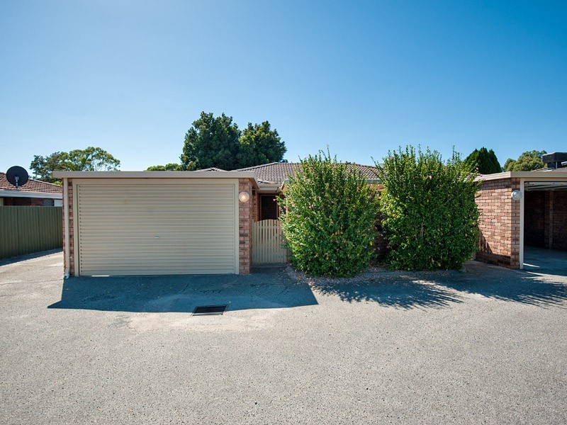 1/32 Bohemia Way, Parkwood WA 6147