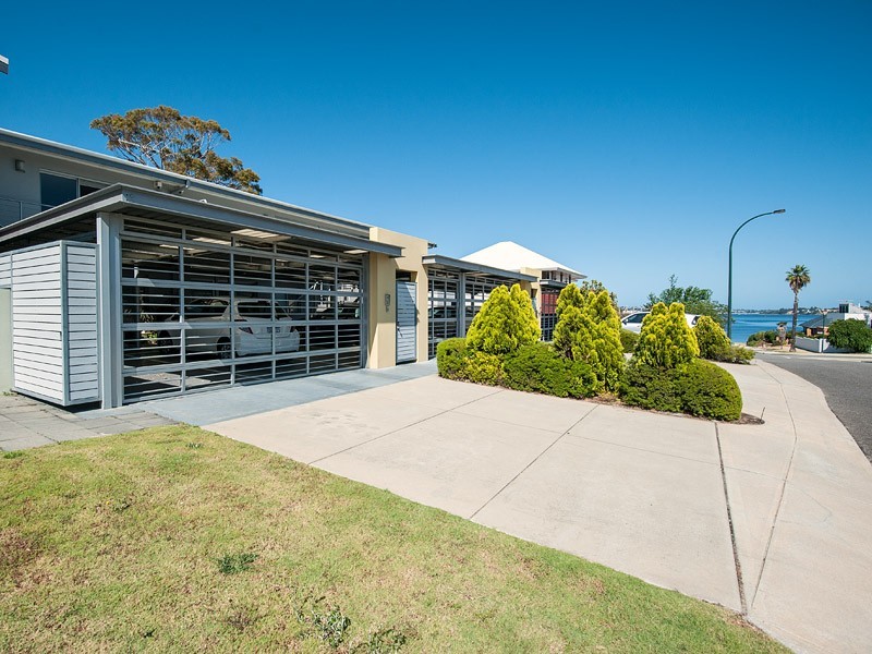 7/101 Matheson Road, Applecross WA 6153