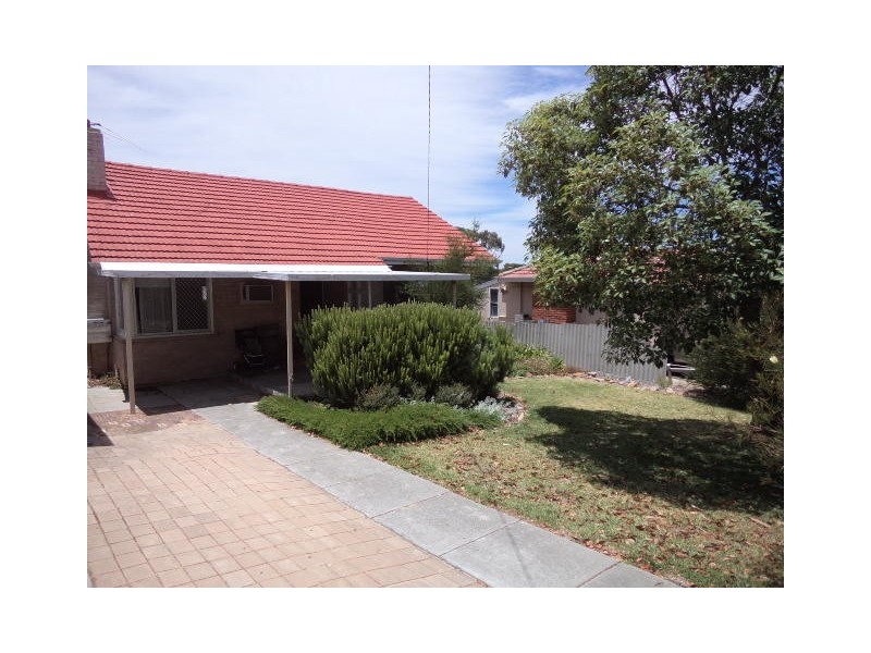 17 Tedrake Street, Willagee WA 6156