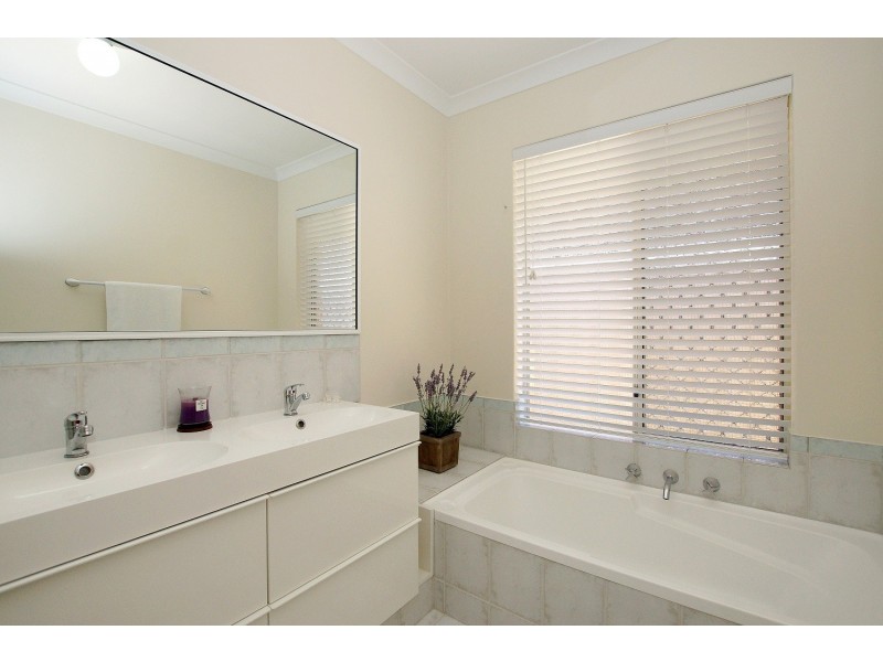 4/42 Reynolds Road, Mount Pleasant WA 6153