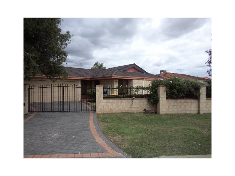 1/35 Bickley Road, Cannington WA 6107