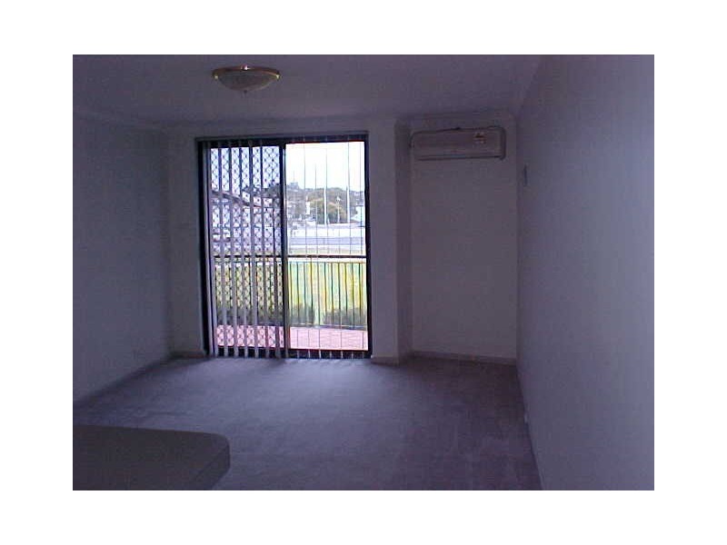 6/1 Cale Street, Como WA 6152