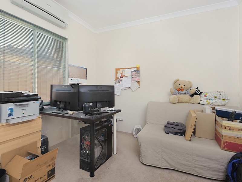 27 Warrilow Loop, Canning Vale WA 6155