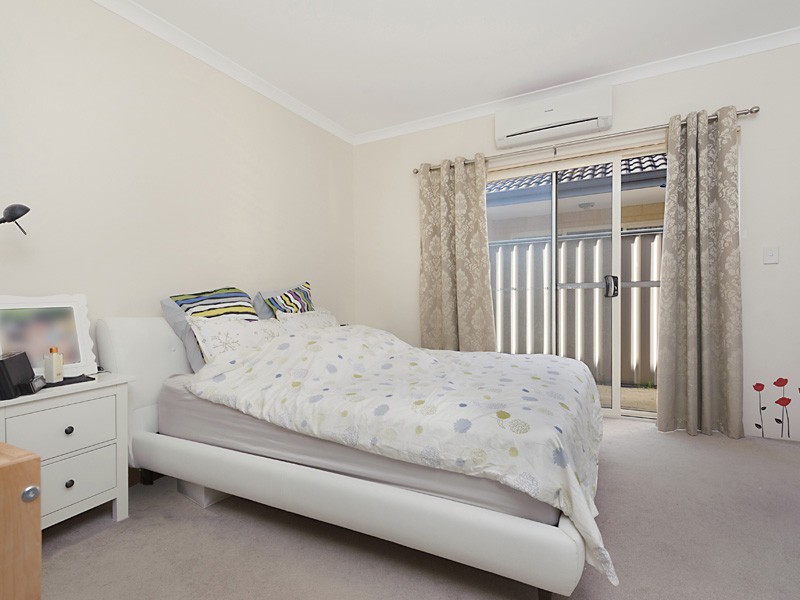 27 Warrilow Loop, Canning Vale WA 6155