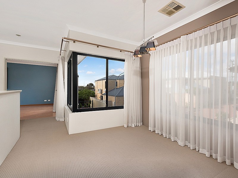 130B Barbican Street East, Shelley WA 6148